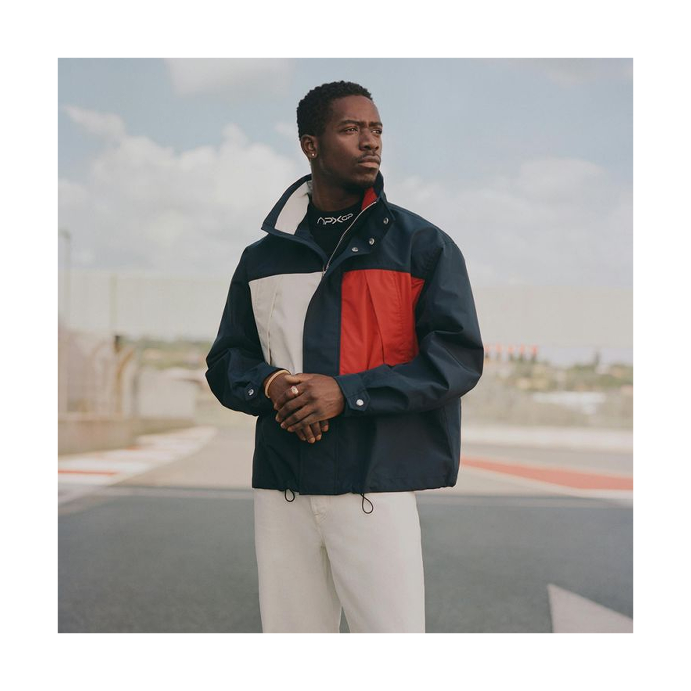 TOMMY HILFIGER MAN TOTAL LOOK IN SEASON 70% OFF