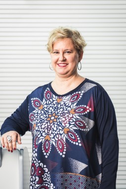 Sara Camerini | Wholesale designer clothing online | Stock designer clothing | Styliafoe